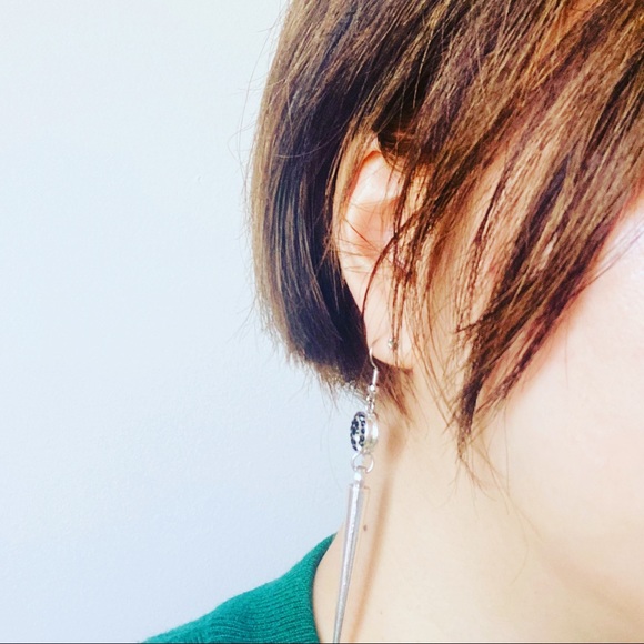 Elegant Earrings - Picture 8 of 14